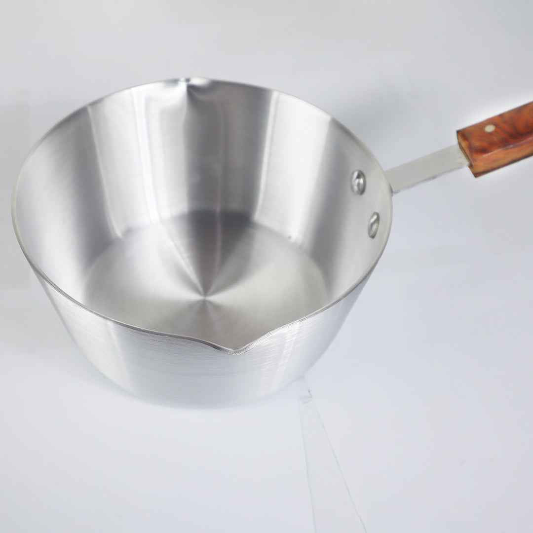 18cm Milk Pan with Wooden Handle Single Piece for Stovetop Cooking