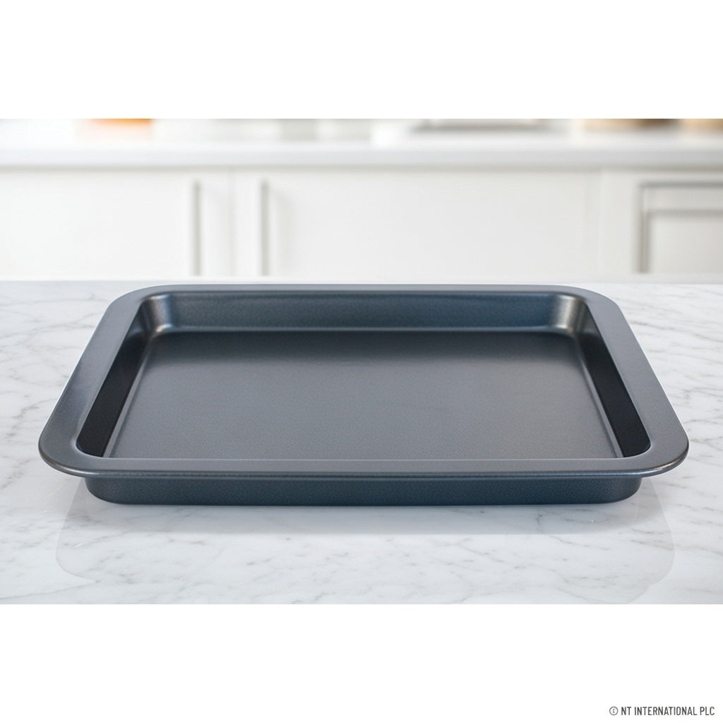 33 x 23 x 2cm Non Stick Oblong Roaster for Easy Baking and Roasting