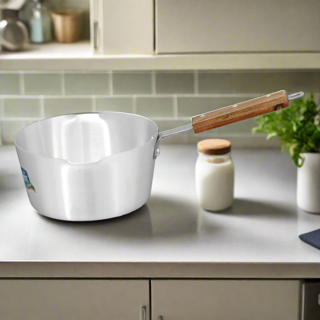 18cm Milk Pan with Wooden Handle Single Piece for Stovetop Cooking