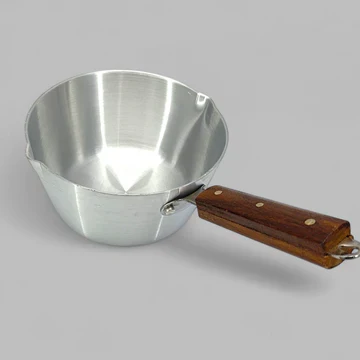 22cm Milk Pan with Wooden Handle Single Piece for Stovetop Cooking