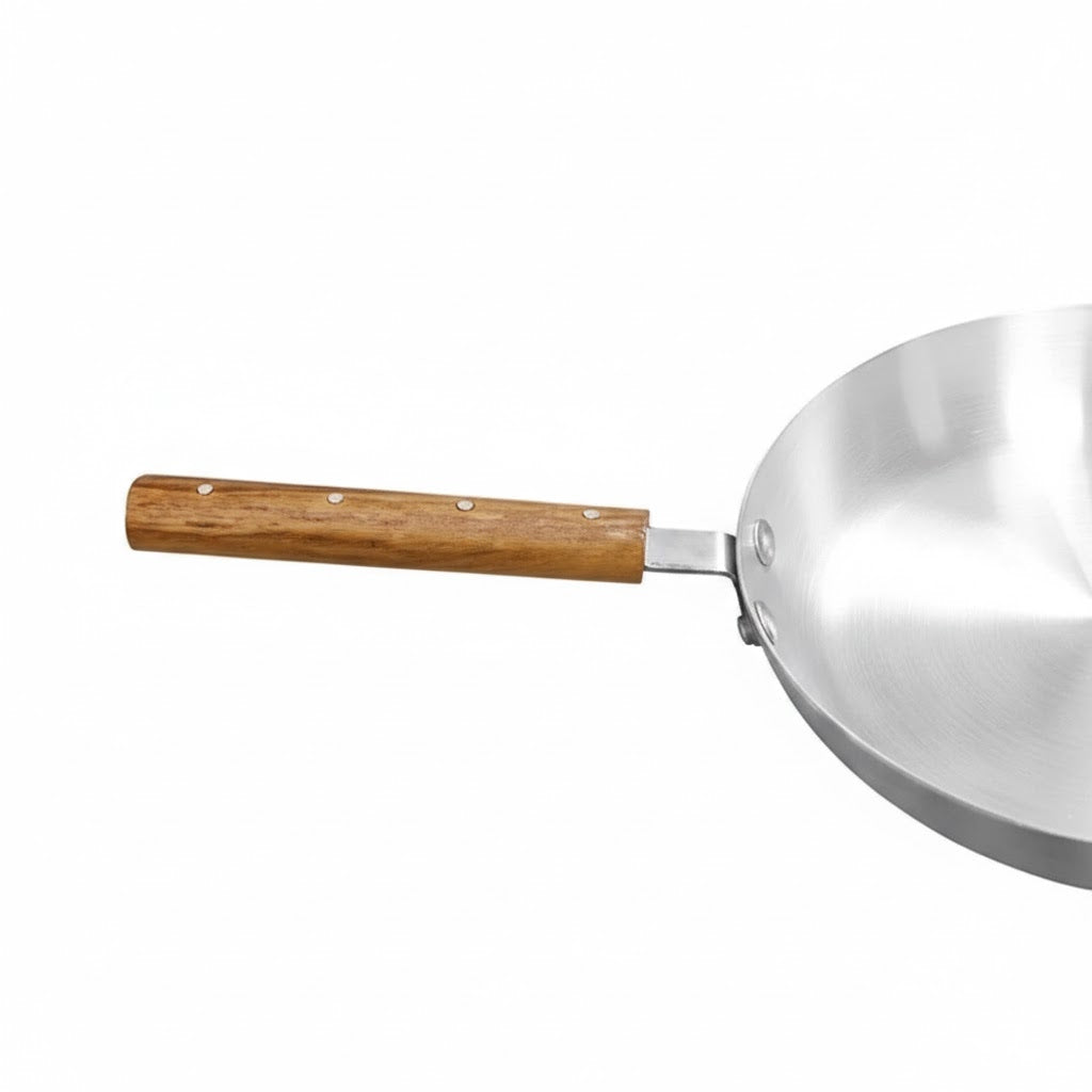 26cm Fry Pan with Wooden Handle for Everyday Cooking